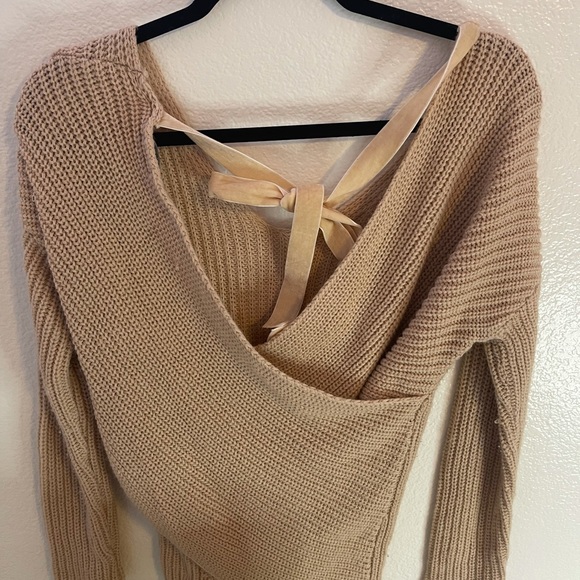 Charlotte Russe Light Pink Sweater - Picture 2 of 2